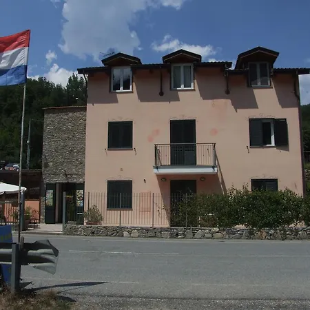 Konukevi Aglioolio E ......peperoncino Borghetto d'Arroscia